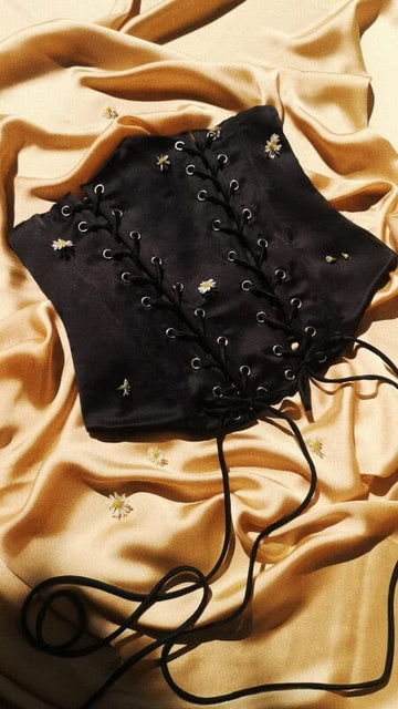 underwear  soft  sexy  new lingerie  lune de miel  lingerie  glamour  glamorous  corsets  corset  comfortable  chic